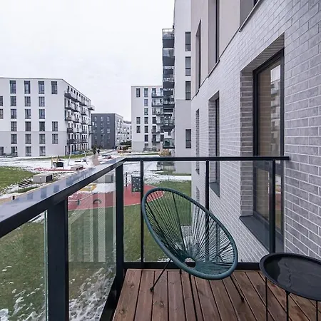 Stylish With Balcony By Urban Rent Apartman